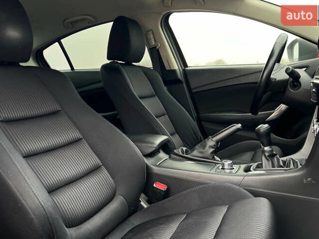 Червоний Мазда 6, об'ємом двигуна 2 л та пробігом 110 тис. км за 9399 $, фото 23 на Automoto.ua