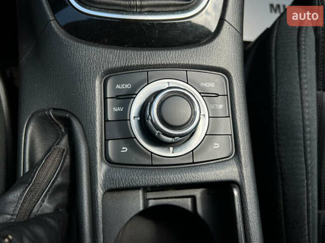 Красный Мазда 6, объемом двигателя 2 л и пробегом 106 тыс. км за 9999 $, фото 11 на Automoto.ua