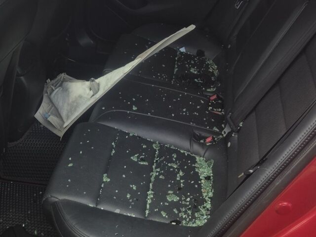 Червоний Мазда 6, об'ємом двигуна 2.49 л та пробігом 200 тис. км за 24 $, фото 2 на Automoto.ua