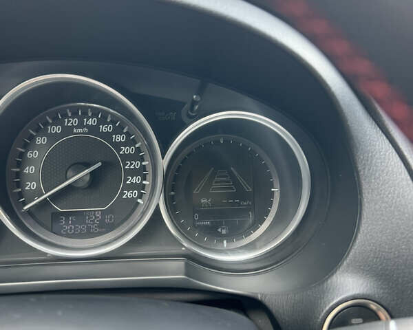 Красный Мазда 6, объемом двигателя 2.5 л и пробегом 204 тыс. км за 11700 $, фото 34 на Automoto.ua