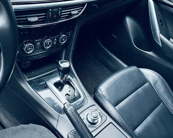 Красный Мазда 6, объемом двигателя 2.49 л и пробегом 269 тыс. км за 10150 $, фото 48 на Automoto.ua