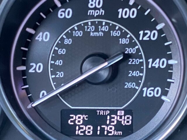 Красный Мазда 6, объемом двигателя 2.5 л и пробегом 128 тыс. км за 12300 $, фото 7 на Automoto.ua