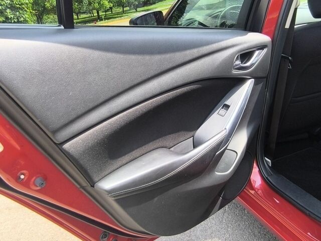 Красный Мазда 6, объемом двигателя 2 л и пробегом 113 тыс. км за 14900 $, фото 15 на Automoto.ua