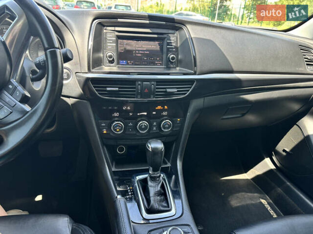 Красный Мазда 6, объемом двигателя 2.5 л и пробегом 205 тыс. км за 12300 $, фото 10 на Automoto.ua