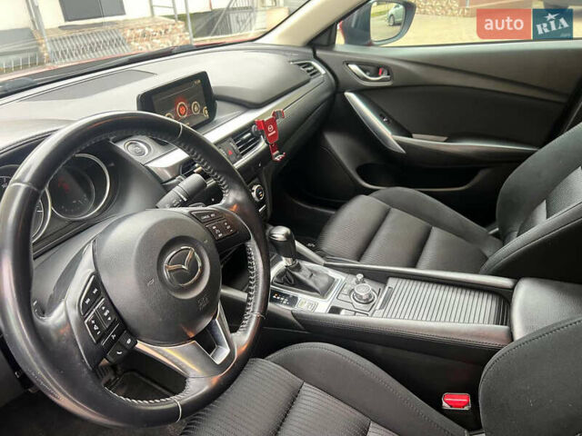 Мазда 6 2015 в Киеве на Automoto.ua Красный Мазда 6, объемом двигателя 2.49 л и пробегом 82 тыс. км за 14500 $, фото 5 на Automoto.ua