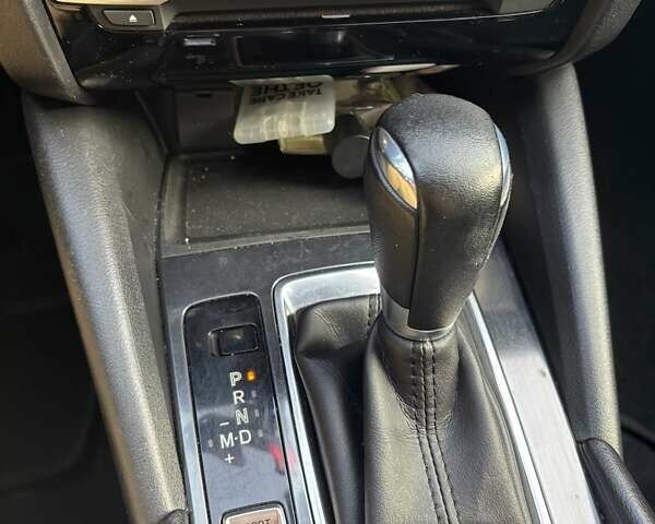 Красный Мазда 6, объемом двигателя 2 л и пробегом 164 тыс. км за 14000 $, фото 8 на Automoto.ua