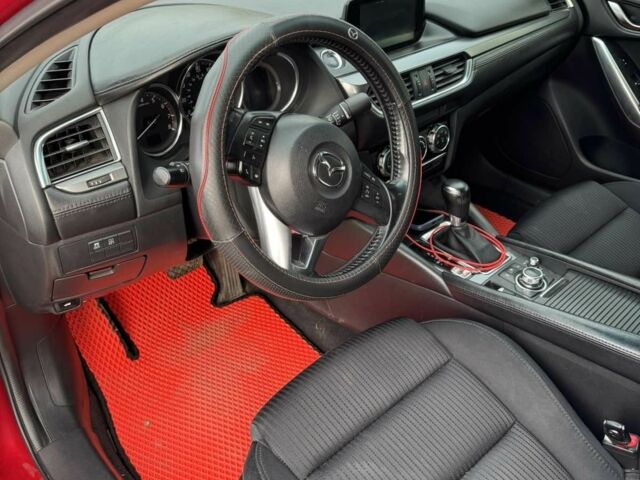 Красный Мазда 6, объемом двигателя 2.5 л и пробегом 148 тыс. км за 12000 $, фото 5 на Automoto.ua