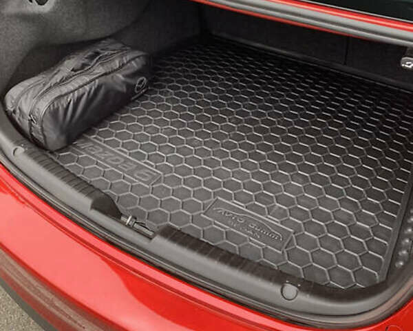 Красный Мазда 6, объемом двигателя 2.19 л и пробегом 143 тыс. км за 15300 $, фото 7 на Automoto.ua