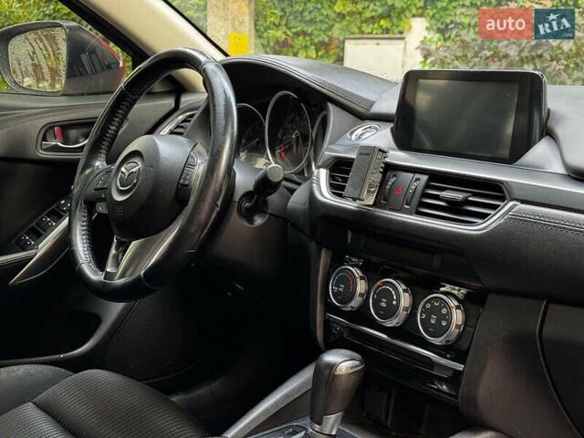 Червоний Мазда 6, об'ємом двигуна 2.5 л та пробігом 235 тис. км за 10640 $, фото 27 на Automoto.ua
