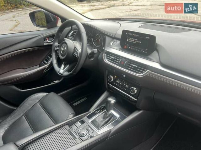 Мазда 6 2017 в Киеве на Automoto.ua Красный Мазда 6, объемом двигателя 2.19 л и пробегом 91 тыс. км за 16999 $, фото 11 на Automoto.ua