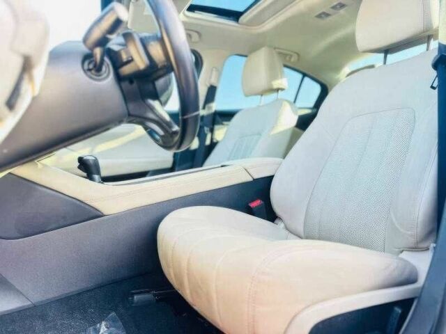 Красный Мазда 6, объемом двигателя 2.5 л и пробегом 78 тыс. км за 6000 $, фото 6 на Automoto.ua