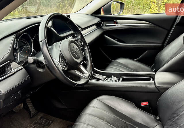 Мазда 6 2019 в Киеве на Automoto.ua Красный Мазда 6, объемом двигателя 2.49 л и пробегом 68 тыс. км за 18900 $, фото 16 на Automoto.ua