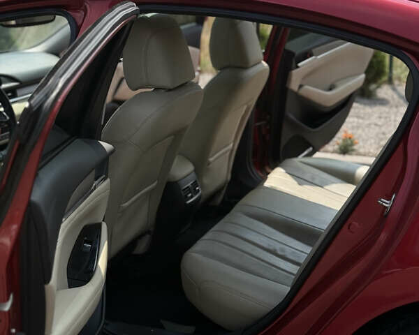 Красный Мазда 6, объемом двигателя 2.49 л и пробегом 74 тыс. км за 19000 $, фото 3 на Automoto.ua