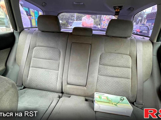 Красный Мазда 6, объемом двигателя 1.8 л и пробегом 328 тыс. км за 3700 $, фото 11 на Automoto.ua