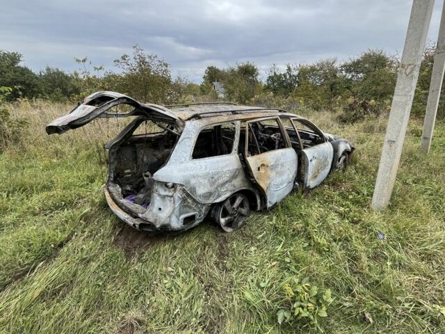 Мазда 6 2004 в Хмельницком на Automoto.ua Красный Мазда 6, объемом двигателя 1.8 л и пробегом 240 тыс. км за 800 $, фото 1 на Automoto.ua