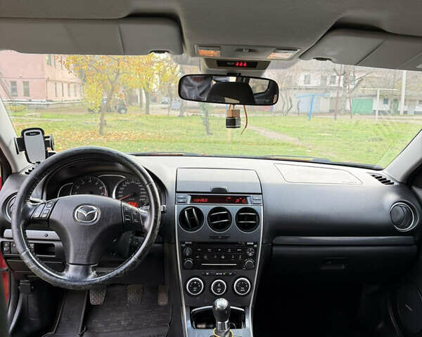Красный Мазда 6, объемом двигателя 1.8 л и пробегом 302 тыс. км за 5550 $, фото 15 на Automoto.ua