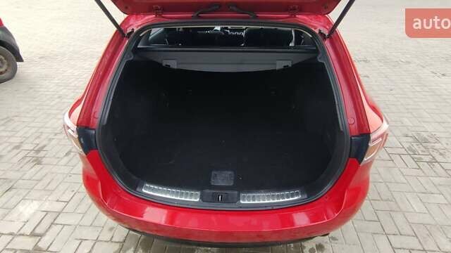 Красный Мазда 6, объемом двигателя 2.2 л и пробегом 225 тыс. км за 6100 $, фото 7 на Automoto.ua
