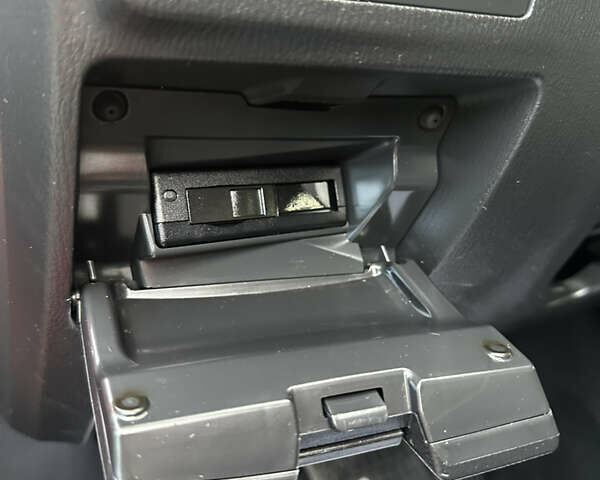 Червоний Мазда 6, об'ємом двигуна 2.18 л та пробігом 287 тис. км за 9777 $, фото 36 на Automoto.ua