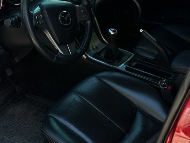 Красный Мазда 6, объемом двигателя 2.2 л и пробегом 310 тыс. км за 6700 $, фото 7 на Automoto.ua