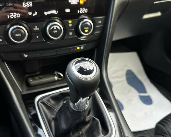 Червоний Мазда 6, об'ємом двигуна 2.18 л та пробігом 287 тис. км за 9777 $, фото 30 на Automoto.ua