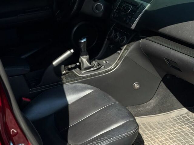 Красный Мазда 6, объемом двигателя 2.2 л и пробегом 310 тыс. км за 6700 $, фото 11 на Automoto.ua