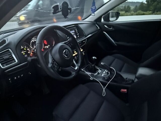 Красный Мазда 6, объемом двигателя 2.2 л и пробегом 290 тыс. км за 8000 $, фото 12 на Automoto.ua