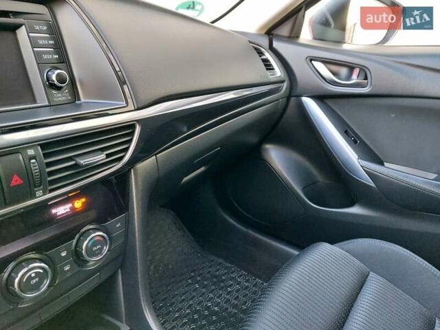 Красный Мазда 6, объемом двигателя 2.18 л и пробегом 178 тыс. км за 12300 $, фото 40 на Automoto.ua