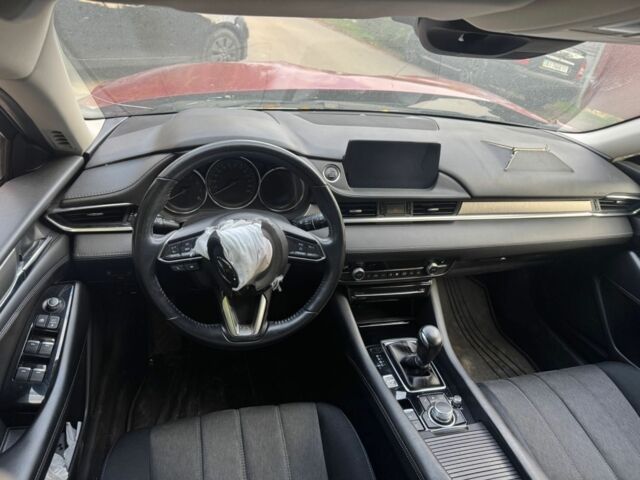 Красный Мазда 6, объемом двигателя 2 л и пробегом 120 тыс. км за 8200 $, фото 5 на Automoto.ua