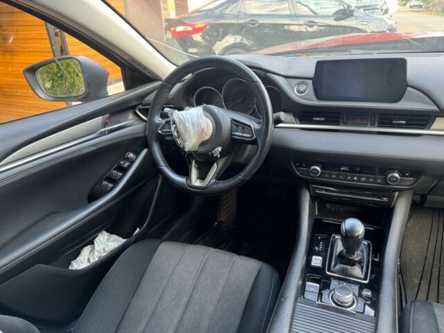 Красный Мазда 6, объемом двигателя 2 л и пробегом 120 тыс. км за 8200 $, фото 7 на Automoto.ua