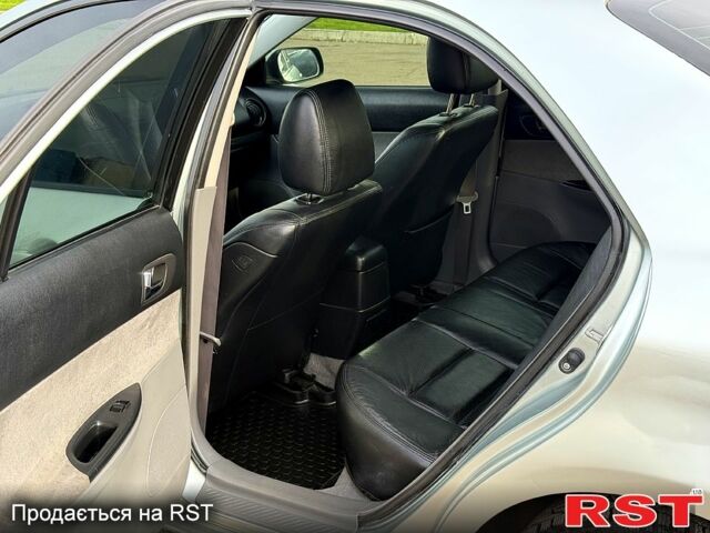 Мазда 6, объемом двигателя 2 л и пробегом 265 тыс. км за 4500 $, фото 8 на Automoto.ua