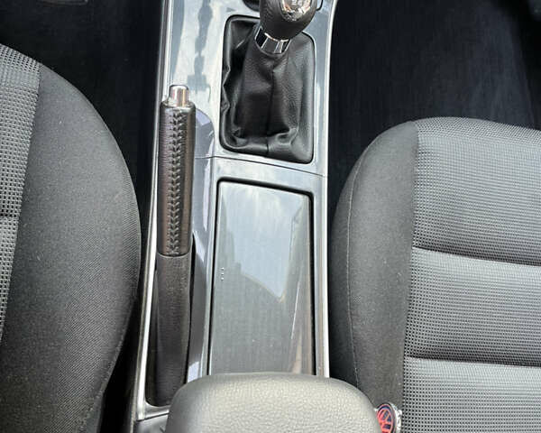 Мазда 6, объемом двигателя 2 л и пробегом 128 тыс. км за 7900 $, фото 12 на Automoto.ua