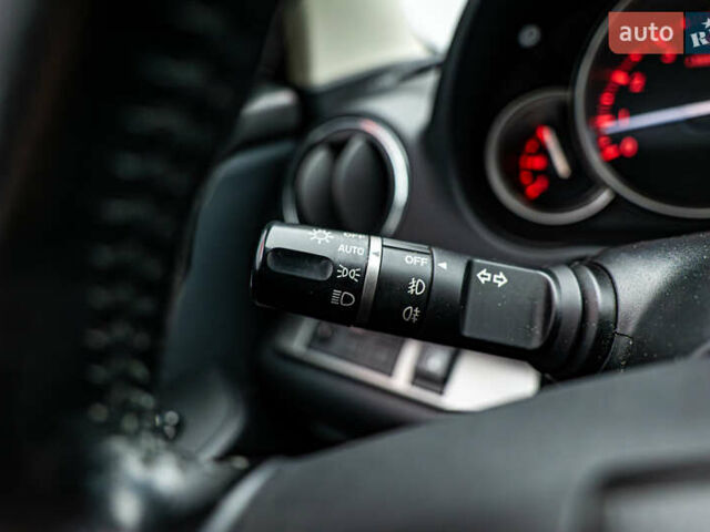 Мазда 6, объемом двигателя 2 л и пробегом 111 тыс. км за 9910 $, фото 14 на Automoto.ua