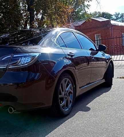 Мазда 6, объемом двигателя 2.5 л и пробегом 289 тыс. км за 8000 $, фото 4 на Automoto.ua