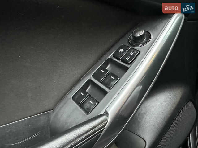 Мазда 6, об'ємом двигуна 2.49 л та пробігом 177 тис. км за 11750 $, фото 24 на Automoto.ua