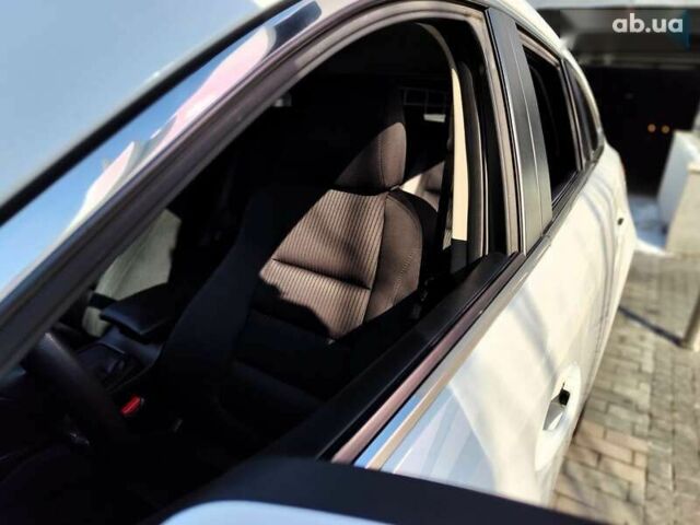 Мазда 6, объемом двигателя 2.2 л и пробегом 210 тыс. км за 9990 $, фото 5 на Automoto.ua