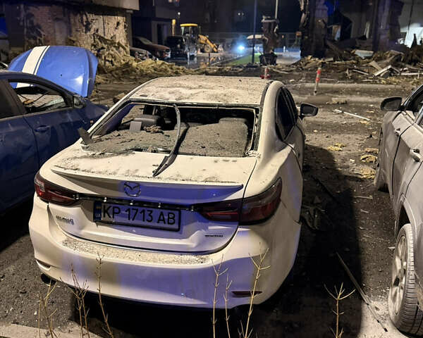 Мазда 6, объемом двигателя 2.5 л и пробегом 100 тыс. км за 9999 $, фото 3 на Automoto.ua