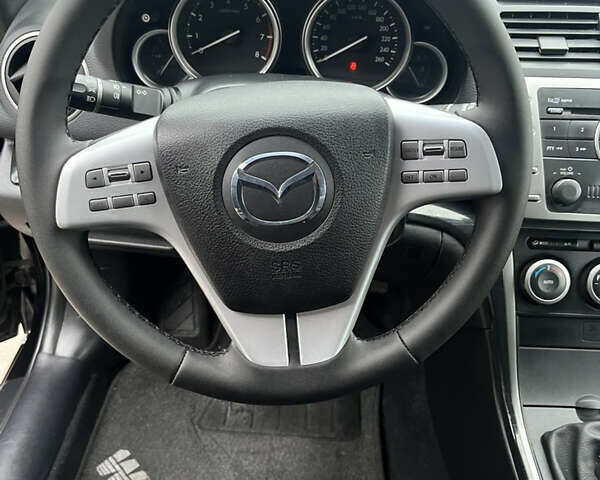 Мазда 6, объемом двигателя 2 л и пробегом 180 тыс. км за 7600 $, фото 8 на Automoto.ua