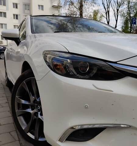 Мазда 6, объемом двигателя 2.19 л и пробегом 208 тыс. км за 12999 $, фото 2 на Automoto.ua