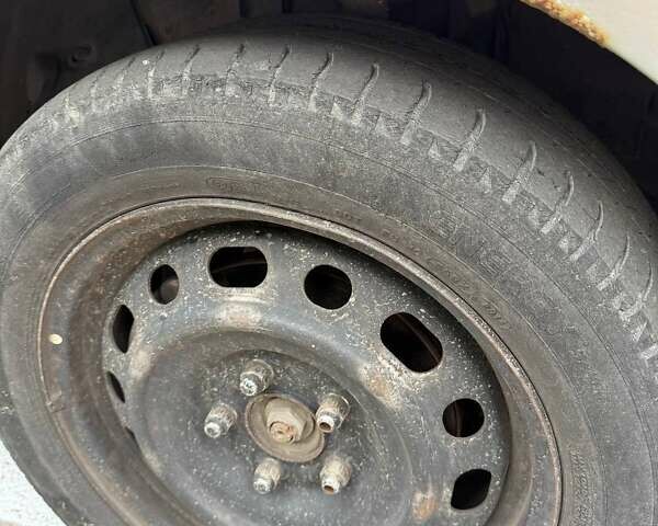 Мазда 6, объемом двигателя 2 л и пробегом 300 тыс. км за 2644 $, фото 16 на Automoto.ua