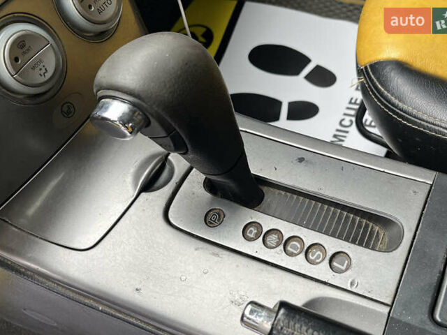 Жовтий Мазда 6, об'ємом двигуна 2 л та пробігом 303 тис. км за 3999 $, фото 12 на Automoto.ua