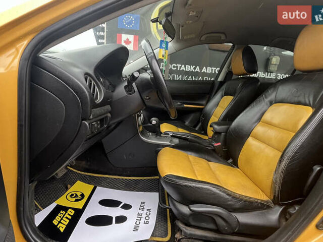 Жовтий Мазда 6, об'ємом двигуна 2 л та пробігом 303 тис. км за 3999 $, фото 8 на Automoto.ua