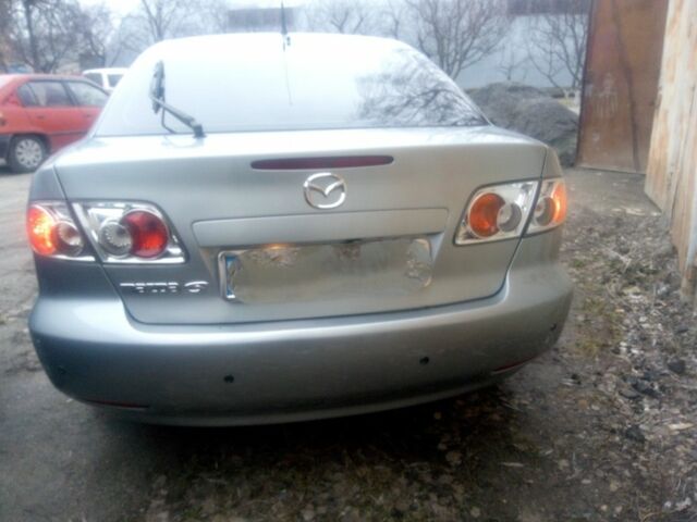 Серый Мазда 6, объемом двигателя 2 л и пробегом 178 тыс. км за 4800 $, фото 3 на Automoto.ua