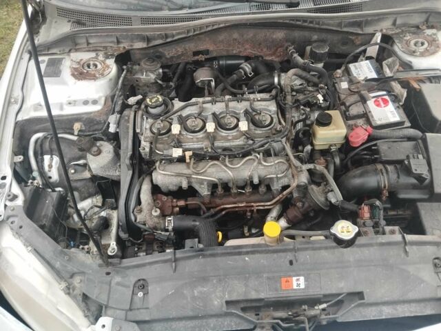 Сірий Мазда 6, об'ємом двигуна 2 л та пробігом 280 тис. км за 600 $, фото 1 на Automoto.ua