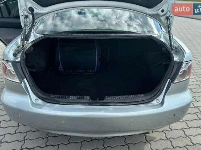 Сірий Мазда 6, об'ємом двигуна 2 л та пробігом 368 тис. км за 3500 $, фото 7 на Automoto.ua