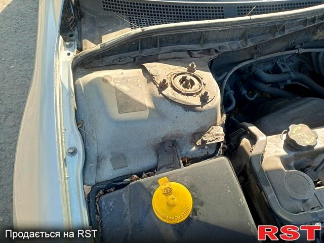 Серый Мазда 6, объемом двигателя 1.8 л и пробегом 333 тыс. км за 2750 $, фото 7 на Automoto.ua