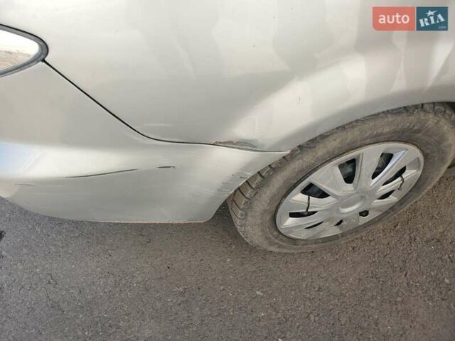 Серый Мазда 6, объемом двигателя 2 л и пробегом 250 тыс. км за 3600 $, фото 8 на Automoto.ua