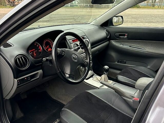 Сірий Мазда 6, об'ємом двигуна 1.8 л та пробігом 300 тис. км за 3500 $, фото 10 на Automoto.ua