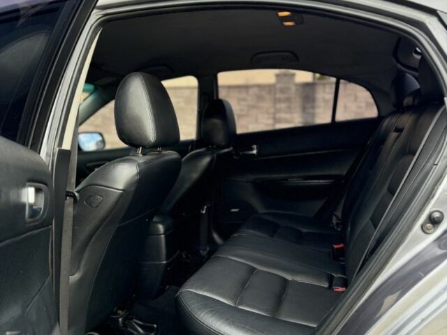 Сірий Мазда 6, об'ємом двигуна 2 л та пробігом 2 тис. км за 3300 $, фото 9 на Automoto.ua