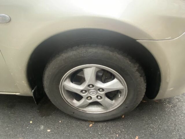 Сірий Мазда 6, об'ємом двигуна 2 л та пробігом 337 тис. км за 4150 $, фото 7 на Automoto.ua