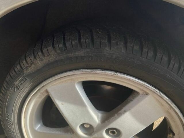 Серый Мазда 6, объемом двигателя 1.8 л и пробегом 3 тыс. км за 4400 $, фото 5 на Automoto.ua